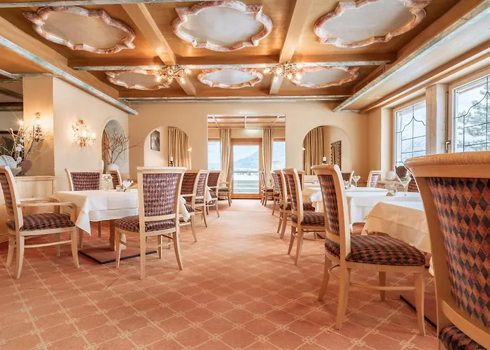 Отель Seelos 4*